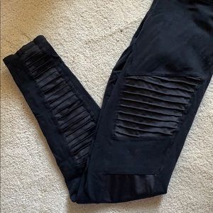 Alo Moto Leggings